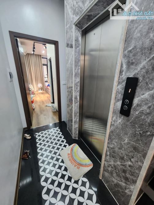 Phân lô TĐC NGỌC THỤY - vỉa hè kinh doanh - 82m 5tầng thang máy - giá chỉ 26,3tỷ - 4