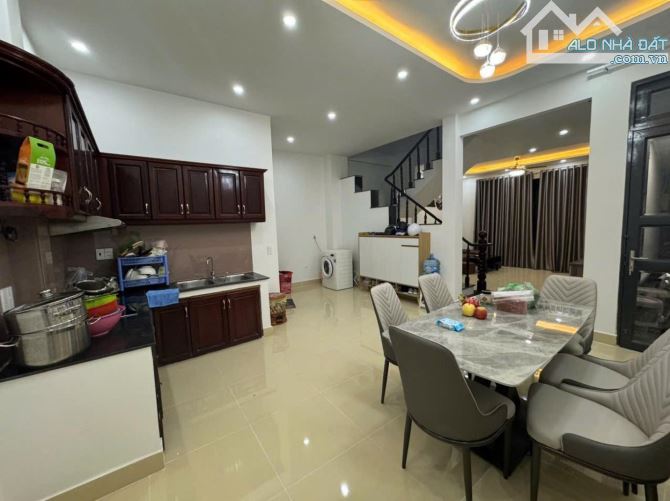 Nhà 2 tầng (6.4x13) sát chợ Phước Bình – Phước Long A – SHR – chỉ 7.1 tỷ - 4