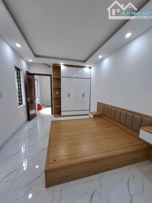 Chính chủ bán nhà La Khê Xây mới lô góc full đồ  34 m2 5 tầng ô tô đỗ cửa - 4
