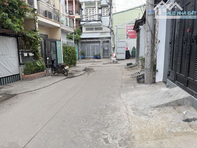 Nhà xưởng CÓ DÒNG TIỀN 15 tr/th đường HHG phường TX Q12 DT 246.3m2(6.56x28) hẻm 7m💲8,7 tỷ - 4