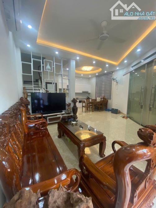 Bán Nhà 3 Tầng Lô Góc Mới Đẹp Tại Xi Măng, Sở Dầu, Hồng Bàng – DT 40m², Giá 4.75 Tỷ - 4