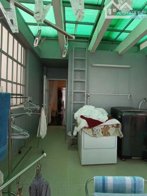 Bán nhà mặt tiền Trịnh Văn Cấn, Q1 – 6 tầng – 64m² – Giá 47.5 tỷ TL – Cách Chợ Bến Thành 5 - 4