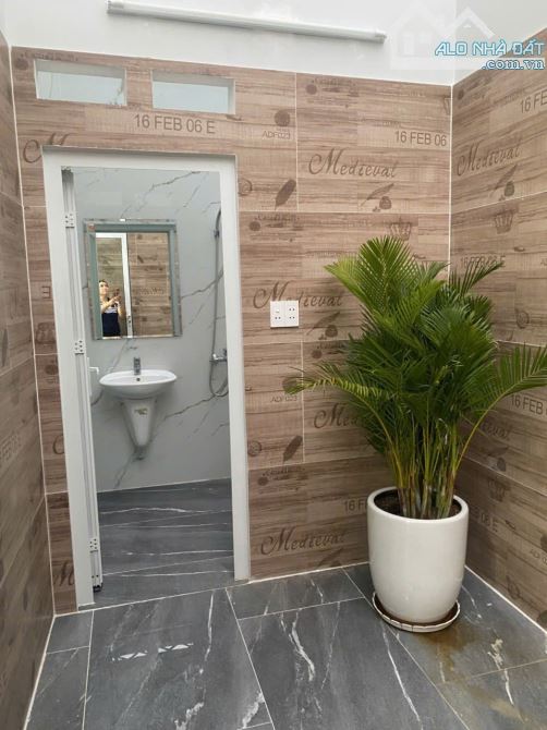 Bán trệt, 2 lầu, 5x18m, đường vào khu dân cư Hà Đô, giá 7.4 tỷ - 4