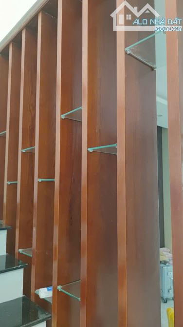 CHO THUÊ NHÀ 3 TẦNG ĐƯỜNG : AN CƯ - GẦN HỒ NGHINH - 4