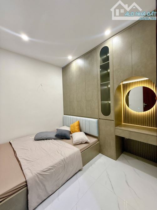 Cần bán gấp căn hộ 2 ngủ Học Viện kỹ thuật quân sự, 65m2, full dồ nội thất, hơn 3 tỷ - 4