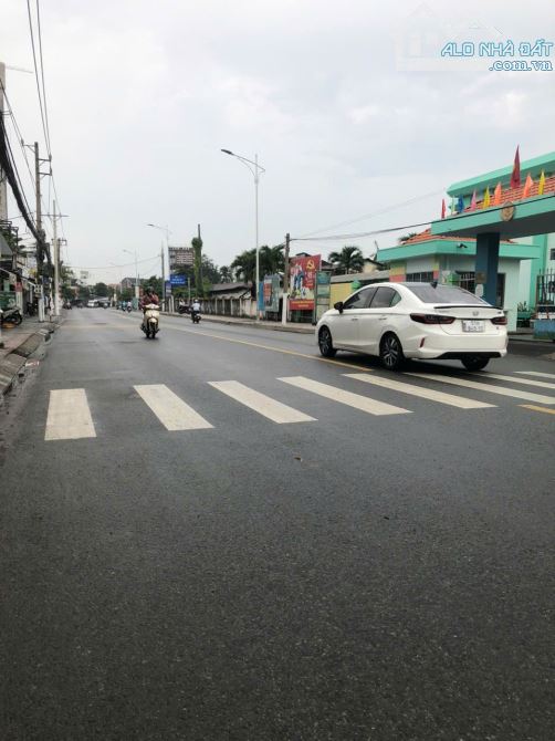 LÁI THIÊU NHÀ 2 TẦNG DT 152 M2 GIÁ 4,8 TỶ TL - 4