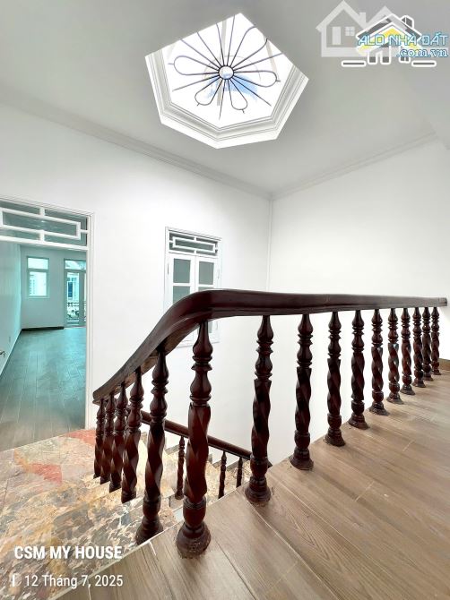 Vị trí đẹp - 4 Tầng - 75m2 - 4 tỷ 880 ô tô - 5