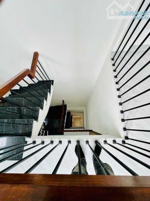 Hàng hiếm Long Biên – Nhà 5 tầng mới, 40m², ô chờ thang máy, ô tô đỗ gần, 6 tỷ+ - 5