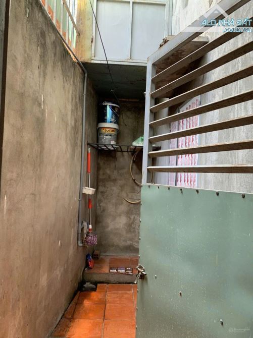 Cho thuê nhà HXT gần Big C DĨ An. Sân trước sau rộng, phù hợp ở gia đình - 5