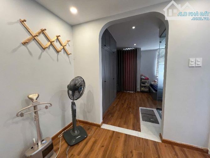 BÁN NHÀ 4 TẦNG BTCT TRẦN BÌNH TRỌNG-NHỈNH 40M2 (4,8X8)- GẦN BÃI GIỮ XE 7,7 TỶ - 5