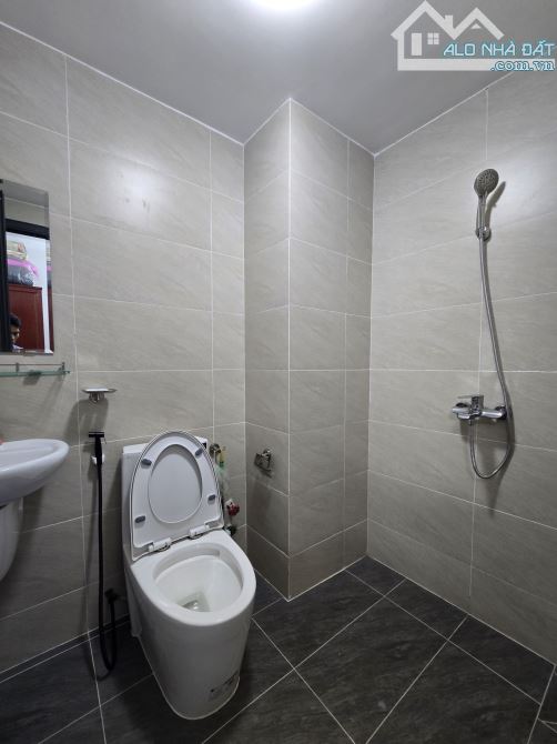 Nhà 4 Tầng 58m2 Khu Phân Lô hẻm 41 Gò Cát Phú Hữu Thủ Đức 5ty8 - 5