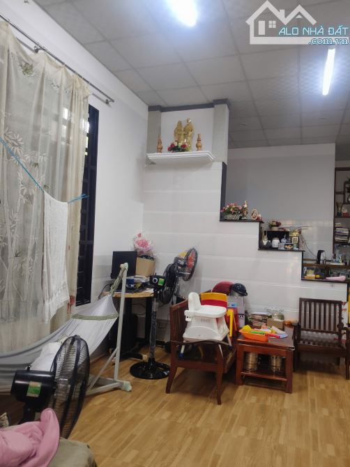MỘT LÔ ĐẤT MẶT TIỀN ĐƯỜNG TRẦN HƯNG ĐẠO - NGÃ GIAO -CHÂU ĐỨC  VT HCM  MỘT LÔ ĐẤT CHỦ GỬI E - 5