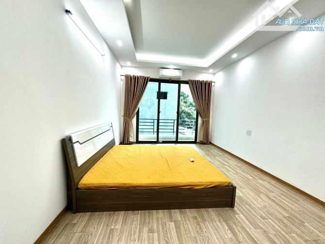 BÁN NHÀ PHƯỜNG PHÚC LỢI DÂN XÂY 5 TỶ 34.5m, 5 TẦNG , MT 3.6m.DÒNG TIỀN 15 TRIỆU /1T - 5