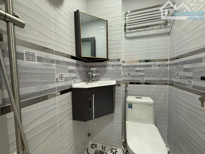 HXH Lê Văn Sỹ thông Huỳnh Văn Bánh Quận 3, 40m2 5 Tầng, 5PN. Chỉ 6.8 tỷ - 5