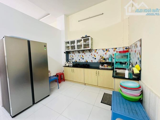 Giảm 400tr - Hẻm 8m Thoại Ngọc Hầu gần MT - DT 71m2 3 Tầng BTCT - Chỉ 7T6 ( Không đăng ảo) - 5