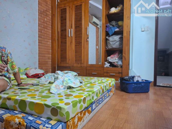 NHÀ BÁC SĨ LÂU ĐỜI, HẺM 7m - 1/ LẠC LONG QUÂN - 4.2x16, 4 TẦNG - 8 TỶ - 6