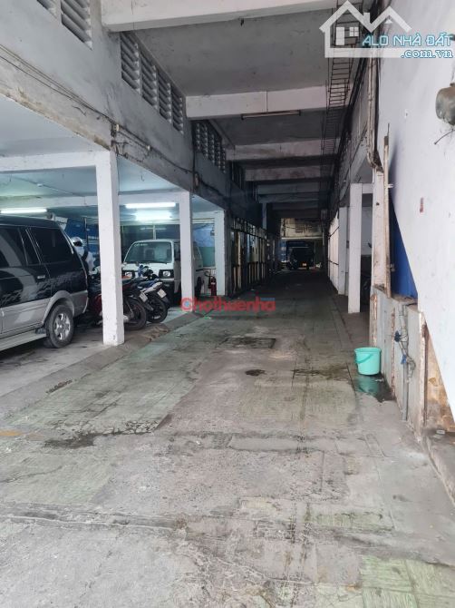 Cho thuê tòa nhà số 10 Cô Giang, Cầu Ông Lãnh, Quận 1 dt ngang 18mx72m - 6