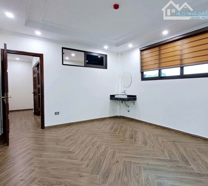 NHÀ ĐẸP SIÊU PHẨM ĐƯỜNG BƯỞI - THANG MÁY - PHÂN LÔ - VỈA HÈ Ô TÔ TRÁNH, ĐỖ NGÀY ĐÊM - LÀM - 6