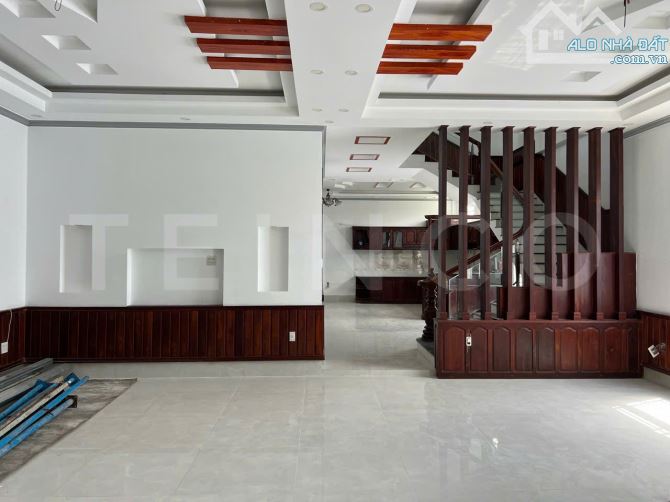 Kho xưởng 440m² có văn phòng và nhà trệt lầu 400m² mặt tiền đường Quốc Lộ 91, lộ Container - 6