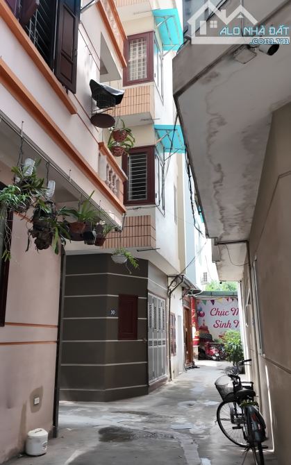 Bán nhà phố Phúc Đồng, 2 Tầng , DT 40m2 , MT 3.5m, Giá 5.55 tỷ , Vị trí đẹp - Ngõ nông - 7