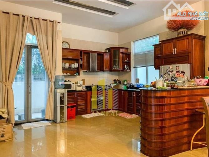 BIỆT THỰ ĐƯỜNG NGUYỄN VĂN HƯỞNG SẴN NỘI THẤT GIÁ 88 TRIỆU - 7