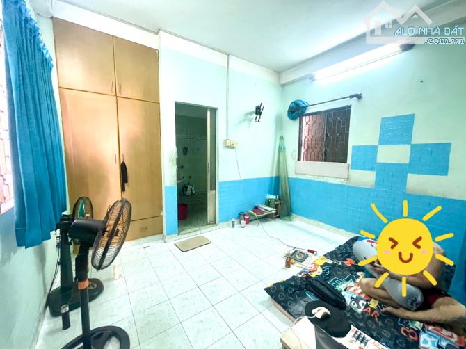 🏠An Dương Vương P4 Q5 . DT 4 × 17,5 , 4 Tầng. Giá 15,3 tỷ TL.  Mô tả:  + Kết cấu 1 trệt 1 - 7