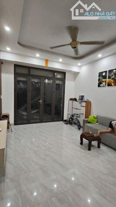 🏡 BÁN NHÀ 3 TẦNG TẠI QUỲNH CƯ, HÙNG VƯƠNG – GIÁ CHỈ 2,45 TỶ - 8
