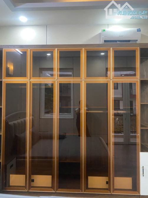 Bán trệt, 2 lầu, 5x18m, đường vào khu dân cư Hà Đô, giá 7.4 tỷ - 8