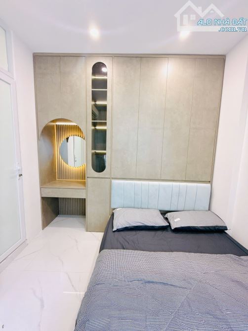 Cần bán gấp căn hộ 2 ngủ Học Viện kỹ thuật quân sự, 65m2, full dồ nội thất, hơn 3 tỷ - 8