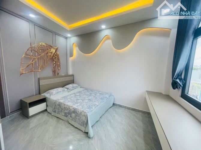 Kế bên KDC Nam Long, 4 Tầng, 4PN, Full nội thất, Sổ mới hoàn công chuẩn, Quận 7 - 8