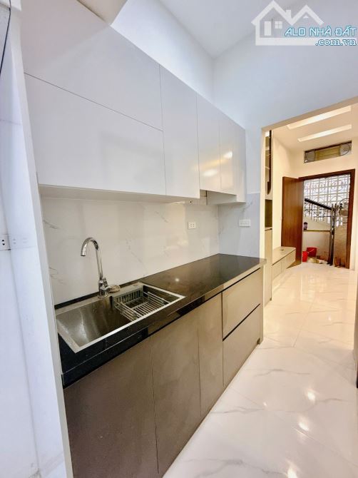 Cần bán gấp căn hộ 2 ngủ Học Viện kỹ thuật quân sự, 65m2, full dồ nội thất, hơn 3 tỷ - 9