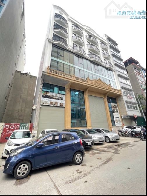 Mặt Phố.Cầu Giấy/ 142 tỷ / 240 M2 / 10 Tầng - 9