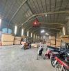 Cho thuê xưởng P_ Tân hoà (cũ). 1400m2 ngang 26m. Giá chỉ 35tr/th. Đường Cont thoải mái.