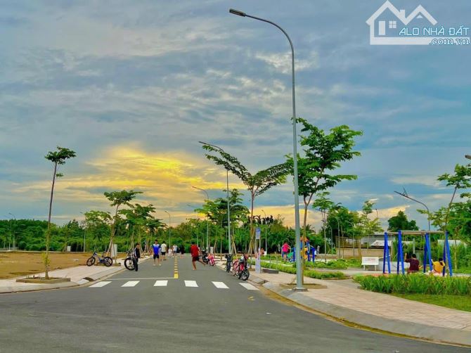 CƠ HỘI ĐẦU TƯ HẤP DẪN CHỈ 12tr/m2 SỞ HỮU LÔ 100m2 MẶT TIỀN ĐẠI LỘ SÂN BAY ✈️