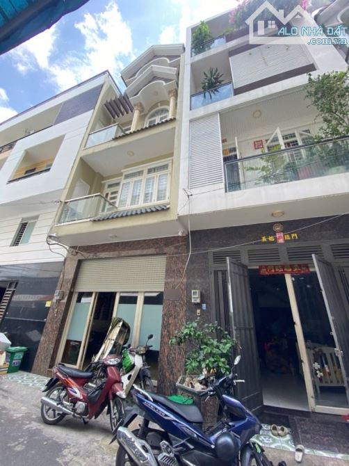 BÁN NHÀ BÌNH TÂN,NGANG GẦN 5M,NGAY AEON TÂN PHÚ,4 TẦNG,54M2(4.4×12),5PN,ĐƯỜNG XE HƠI