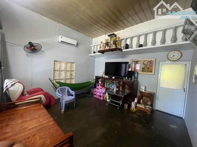 Bán  nhà cấp 4 mặt tiền Nguyễn Chí Thanh