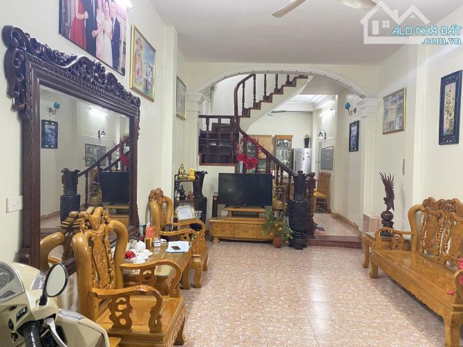 Nhà Hồ Tùng Mậu – 38m² x 5 tầng – Lô Góc thoáng sáng– 8 tỷ