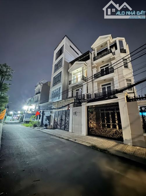 CC CHUYỂN NHƯỢNG CHDV -HXT - GẦN VẠN PHÚC CITY - 5TẦNG -DT80M2 - NHỈNH 6Tỷ
