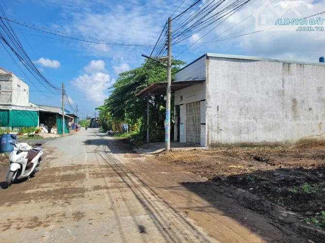BÁN ĐẤT MẶT TIỀN CẦN GIUỘC, LONG AN