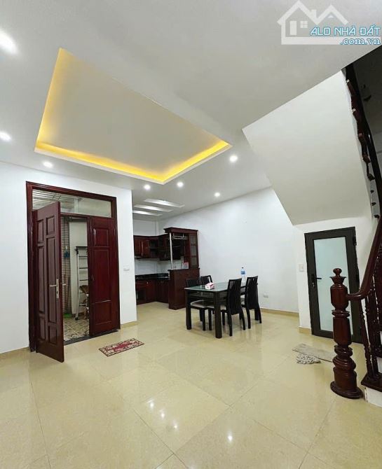 SIÊU HIẾM-Lạc Long Quân-42m x 5T- MT5m- 7 tỷ hơn