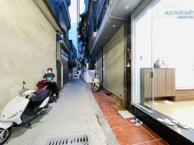 Bán nhà cực hiếm Văn Hội - DT 30m² x 5 tầng - Xây mới ở luôn - chỉ hơn 5 tỷ