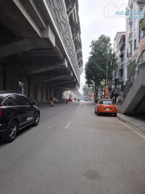 Bán gấp! Mặt phố Quang Trung, Hà Đông 55m2, MT 4m, ô tô tránh, KD, vỉa hè, chỉ 12 tỷ