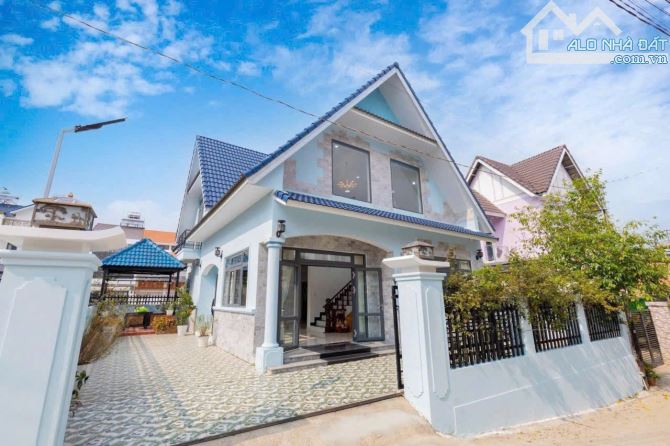 10.5 TỶ 200m2 - VILLA NAM HỒ - P. XUÂN TRƯỜNG