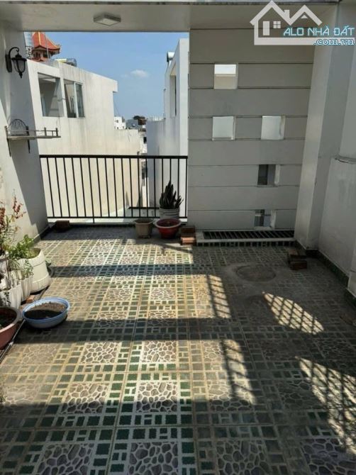 BÁN NHÀ QUẬN 6 GẦN ĐẦM SEN 64M2 4 TẦNG 7.X TỶ 4 PHÒNG NGỦ HẺM XE HƠI THÔNG