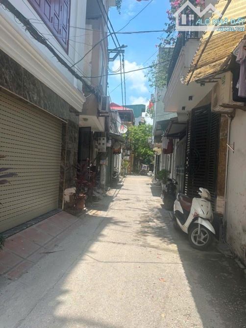 RẺ NHẤT KHU VỰC 🔥 BÁN ĐẤT TẶNG NHÀ - NGÔ GIA TỰ - LONG BIÊN - THÔNG Ô TÔ - 77M² 💸 8.75 T