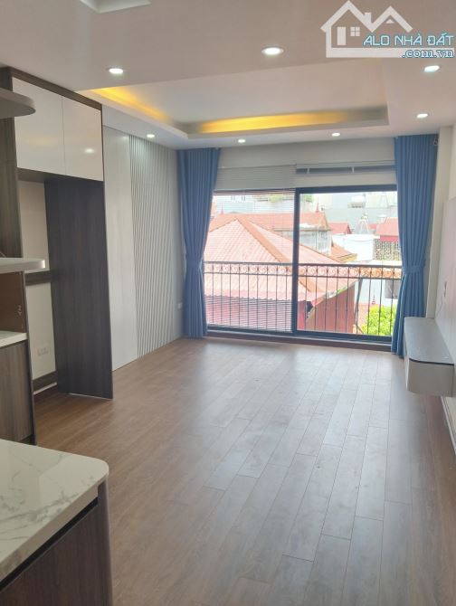 Bán nhà phố Lê Trọng Tấn, Thanh Xuân, 6 tầng thang máy mới, nội thất đẹp, ngõ thoáng
