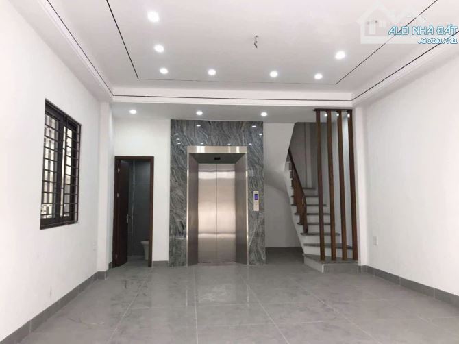 BÁN NHÀ MỚI ĐÀM QUANG TRUNG – 8 TẦNG - GARA Ô TÔ – NỘI THẤT CAO CẤP – 61M2 CHỈ 20,8 TỶ
