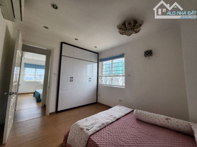 Cần bán CH 100m - 3n2vs - 7 tỷ Khu đô thị Nam Thăng Long, view trọn Hồ Tây, 1 bước raLotte