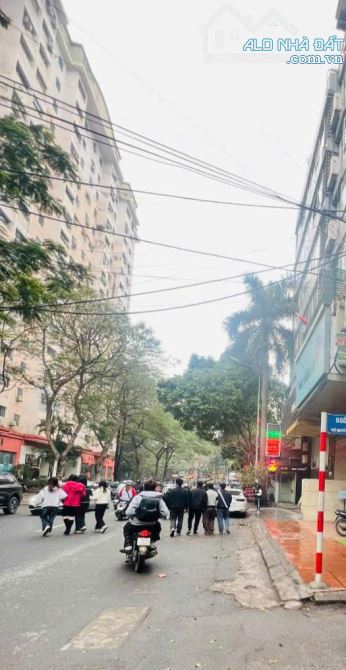 BÁN GẤP NHÀ PHÂN LÔ PHỐ NGUYỄN THỊ ĐỊNH, 9T, THANG MÁY,  Ô TÔ TRÁNH, 2 THOÁNG, KINH DOAN