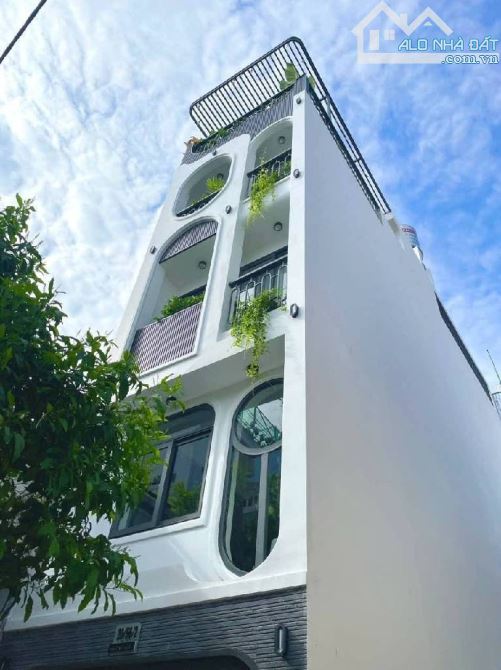 Bán nhà đẹp full nội thất 4 tầng, đường Quang Trung, Gò Vấp, hẻm 6m, 40m2, nhỉnh nhẹ 6 tỷ!